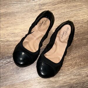 Dexflex Comfort Black Ballet Flats